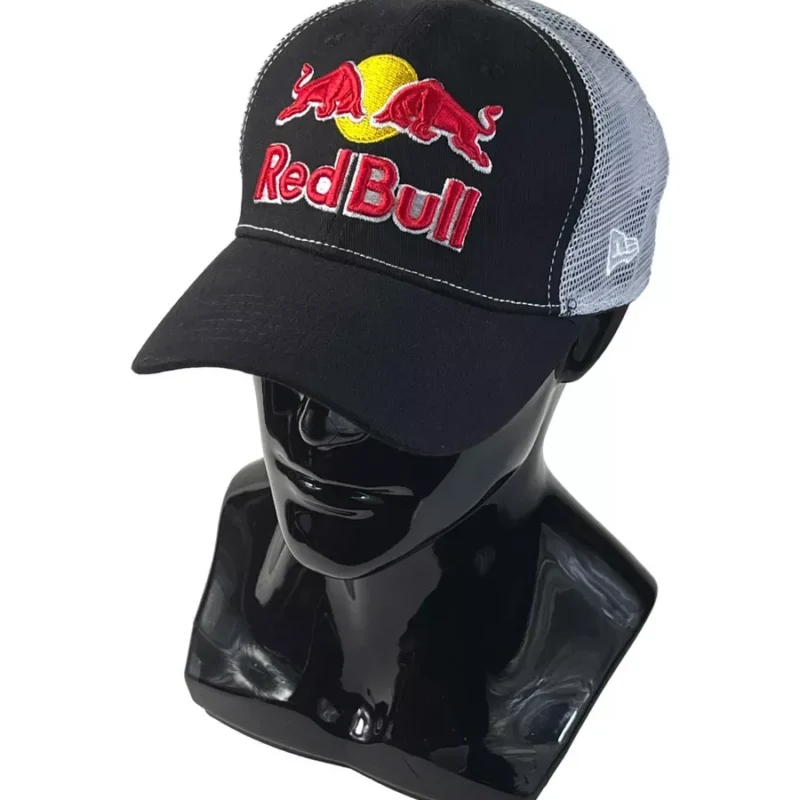 Бейсболка спортивная Red Bull сетка — фото 1 Бейсболка спортивная Red Bull сетка