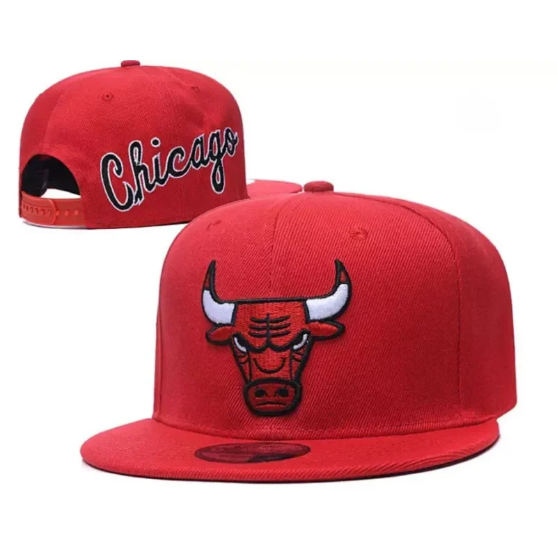 Бейсболка с прямым козырьком Chicago Bulls ( Чикаго Буллз) — фото 1 Бейсболка с прямым козырьком Chicago Bulls ( Чикаго Буллз)