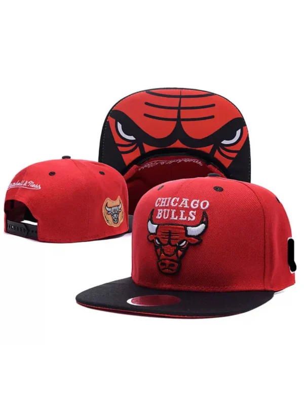 Бейсболка с прямым козырьком Chicago Bulls ( Чикаго Буллз) — фото 1 Бейсболка с прямым козырьком Chicago Bulls ( Чикаго Буллз)
