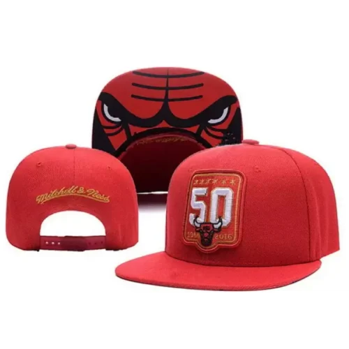 Бейсболка с прямым козырьком Chicago Bulls ( Чикаго Буллз) — фото 1 Бейсболка с прямым козырьком Chicago Bulls ( Чикаго Буллз)