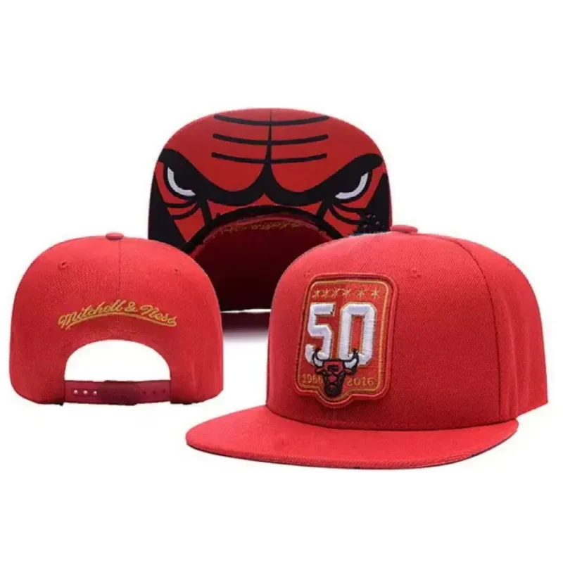 Бейсболка с прямым козырьком Chicago Bulls ( Чикаго Буллз) — фото 1 Бейсболка с прямым козырьком Chicago Bulls ( Чикаго Буллз)
