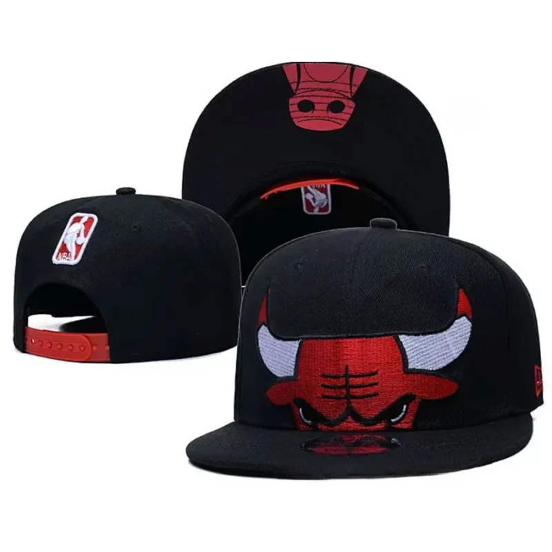 Бейсболка с прямым козырьком Chicago Bulls ( Чикаго Буллз) — фото 1 Бейсболка с прямым козырьком Chicago Bulls ( Чикаго Буллз)