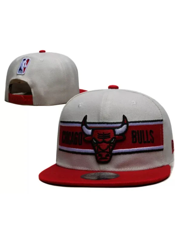 Бейсболка с прямым козырьком Chicago Bulls ( Чикаго Буллз) — фото 1 Бейсболка с прямым козырьком Chicago Bulls ( Чикаго Буллз)