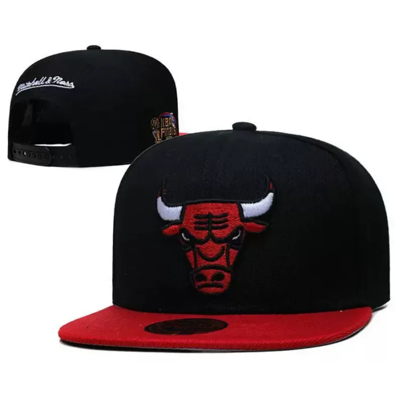Бейсболка с прямым козырьком Chicago Bulls ( Чикаго Буллз)